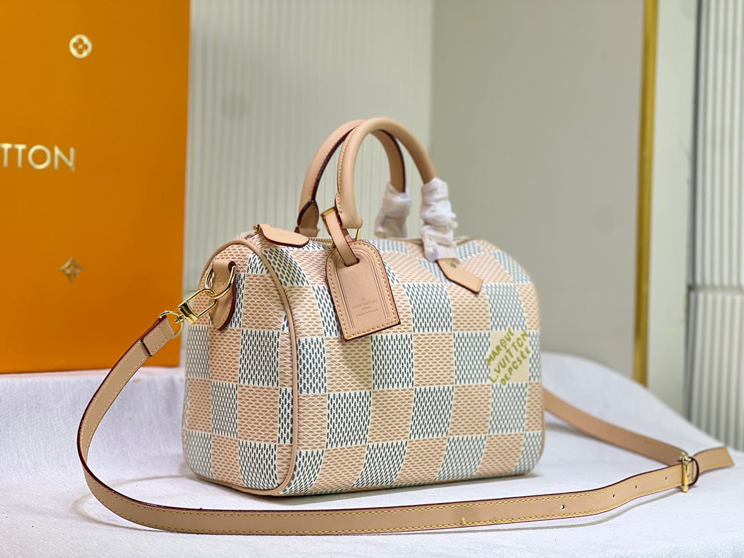 Elite Carryalls