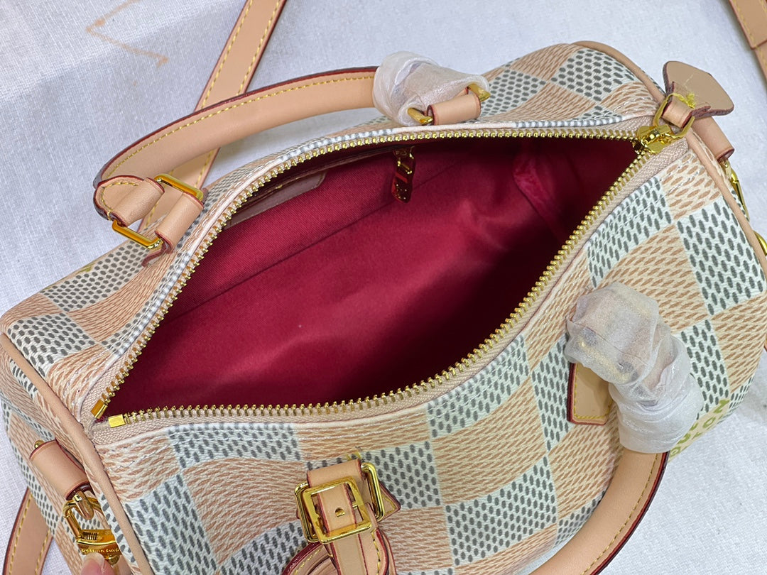 Elite Carryalls