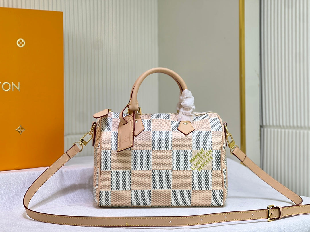 Elite Carryalls