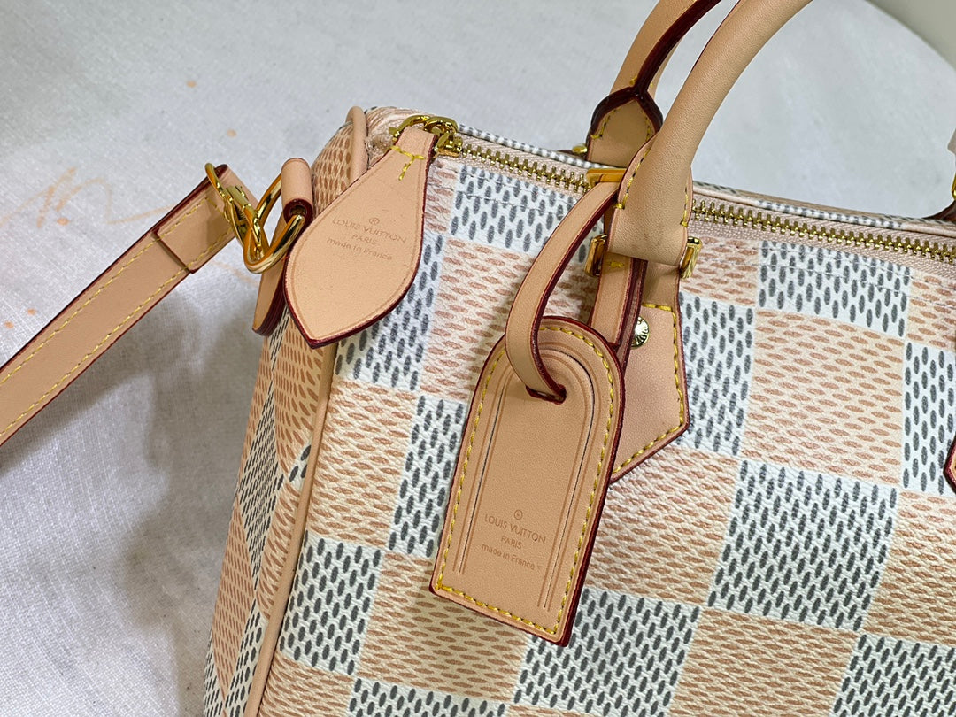 Elite Carryalls
