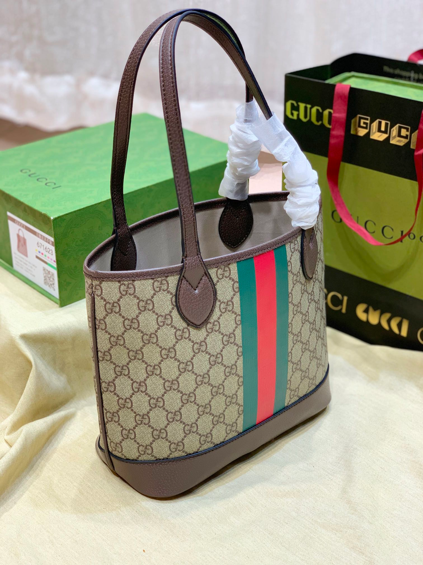 Elite Carryalls