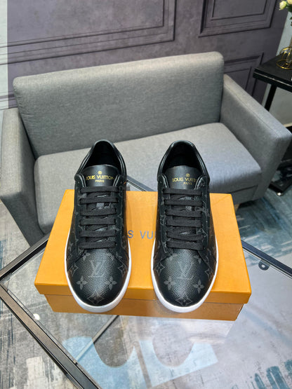 NEW ARRIVAL LOUIS VUITTON  SNEAKER