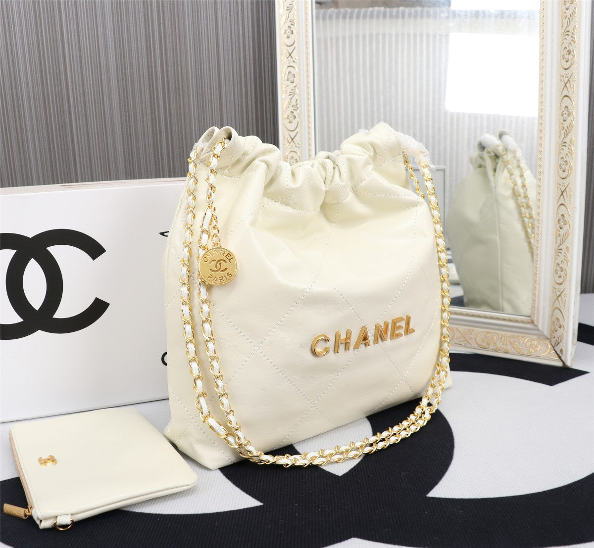 Elite Carryalls