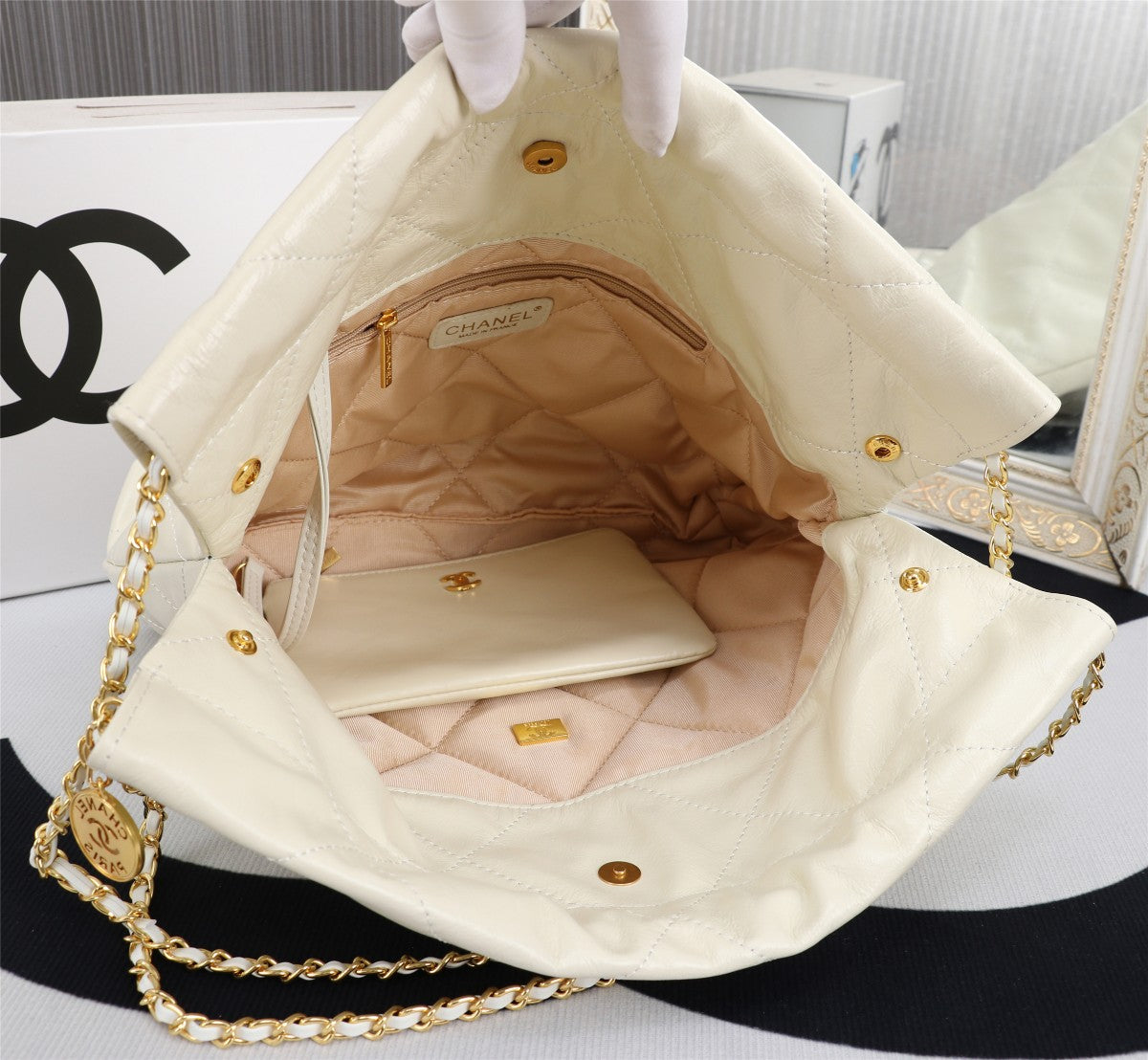 Elite Carryalls