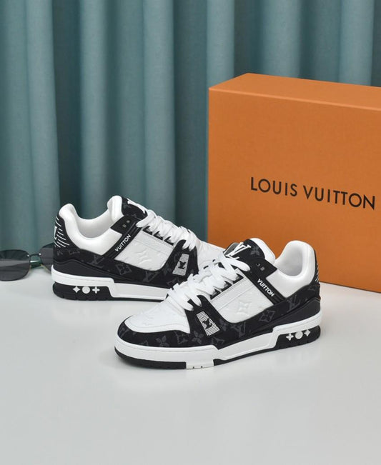 LOUIS VUITTON TRAINER SNEAKER