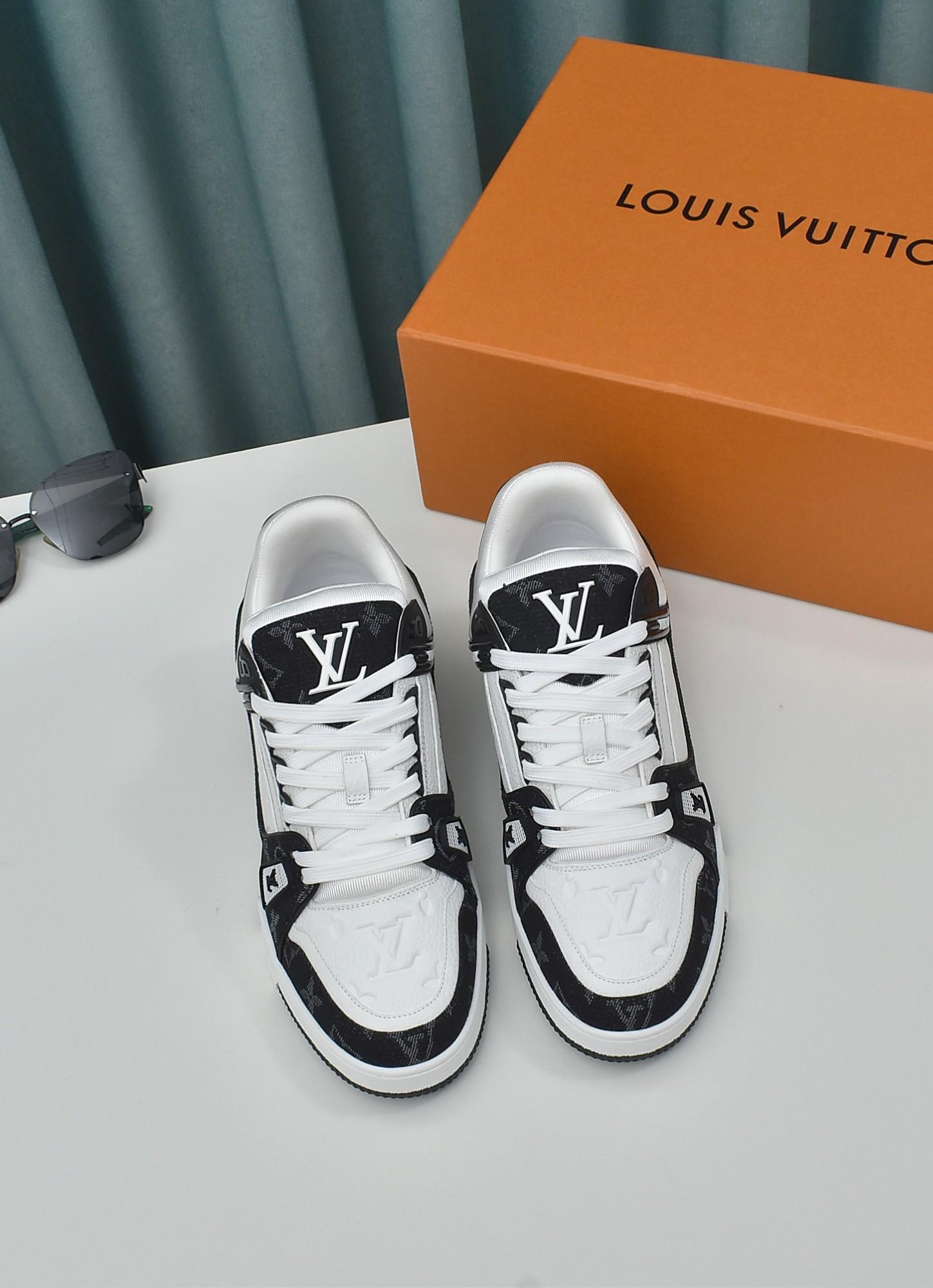 LOUIS VUITTON TRAINER SNEAKER