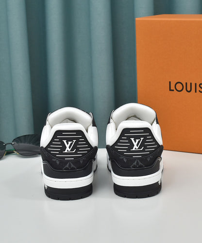 LOUIS VUITTON TRAINER SNEAKER