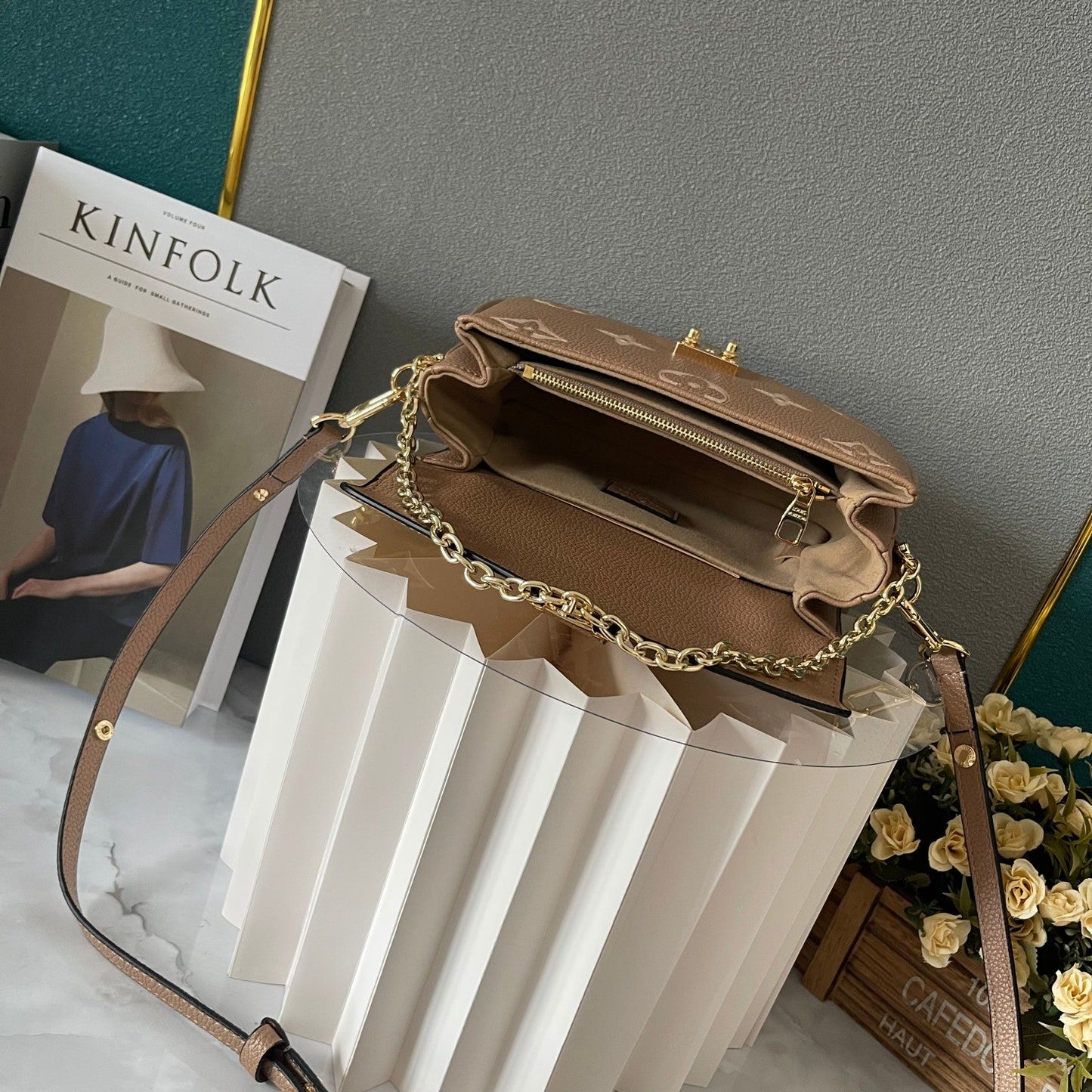 Elite Carryalls