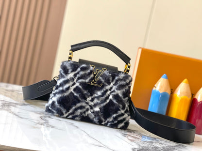 Elite Carryalls