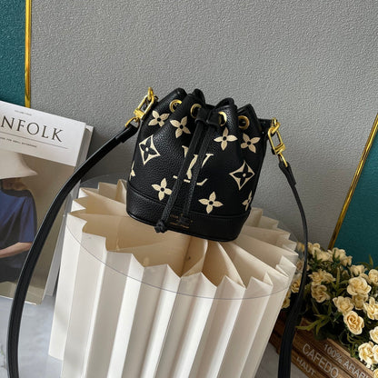 Elite Carryalls