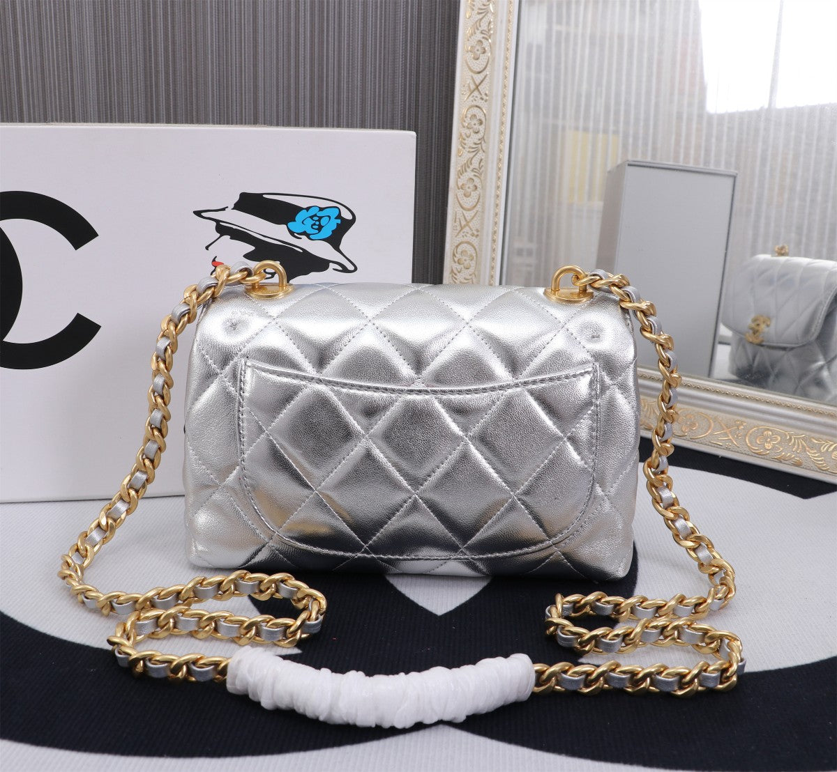 Elite Carryalls