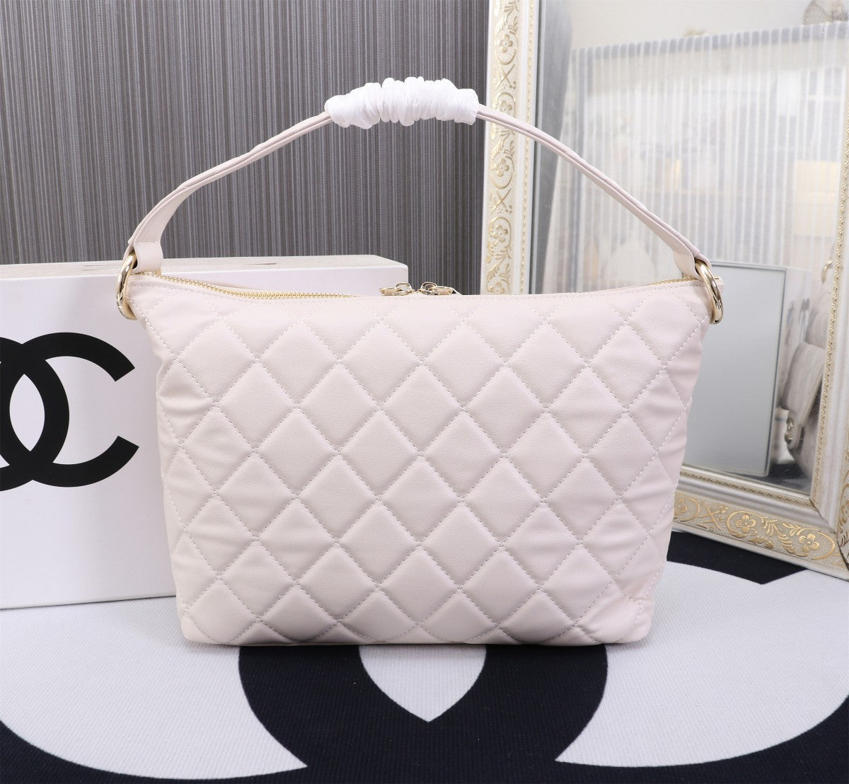 Elite Carryalls