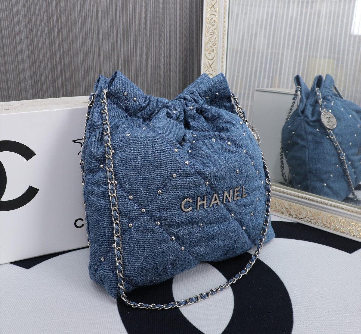 Elite Carryalls