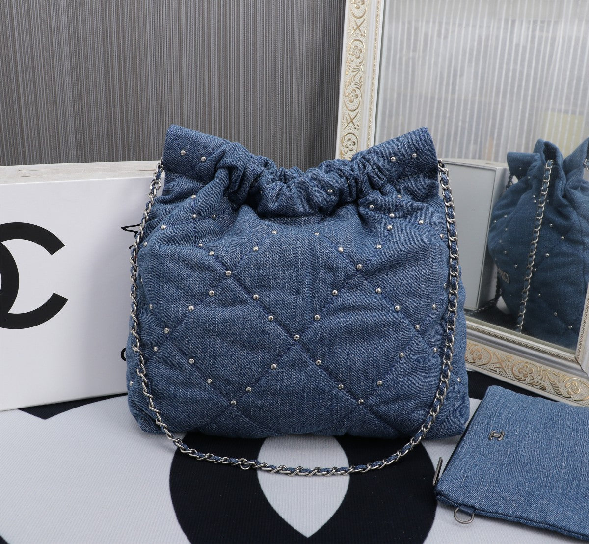 Elite Carryalls