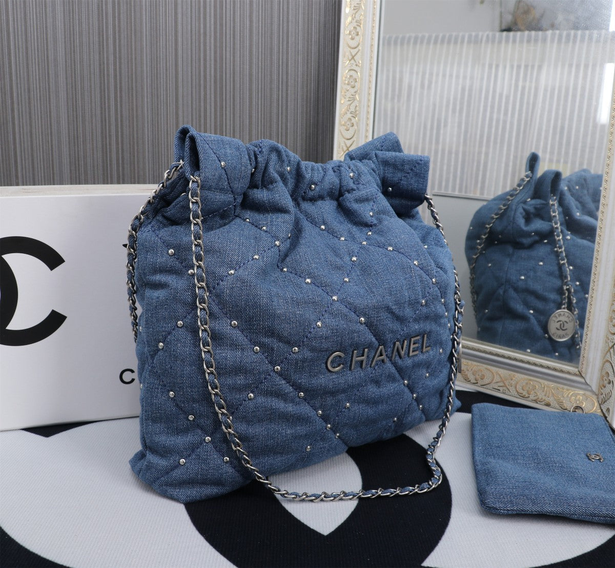 Elite Carryalls