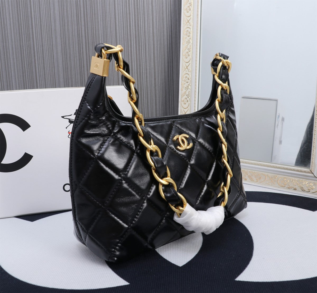 Elite Carryalls