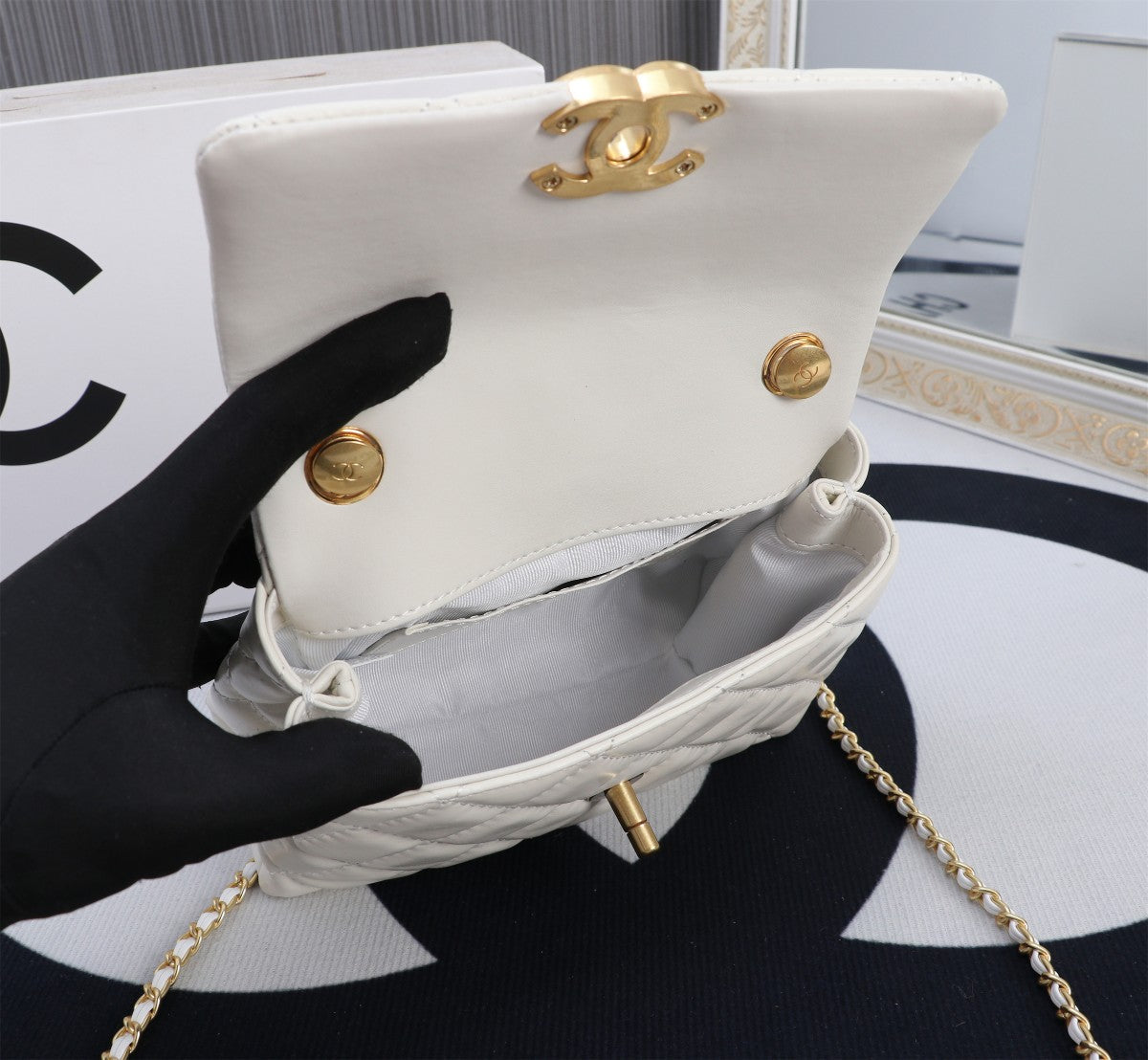 Elite Carryalls