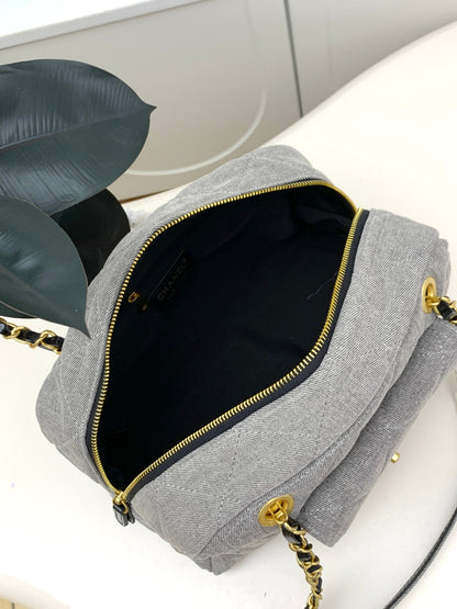Elite Carryalls
