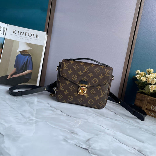 Elite Carryalls