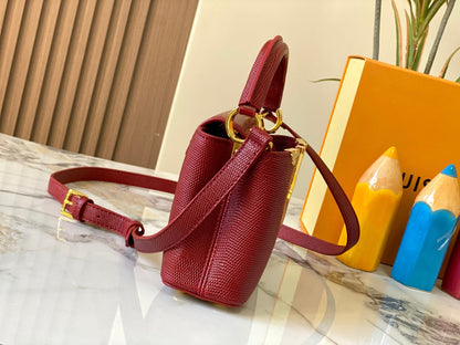 Elite Carryalls