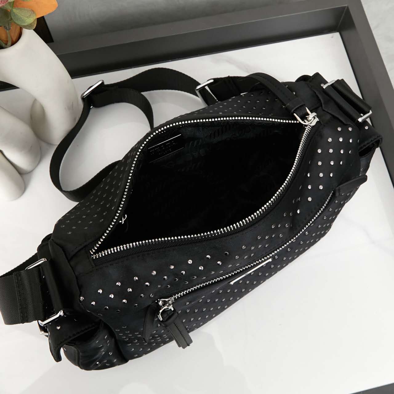 Elite Carryalls