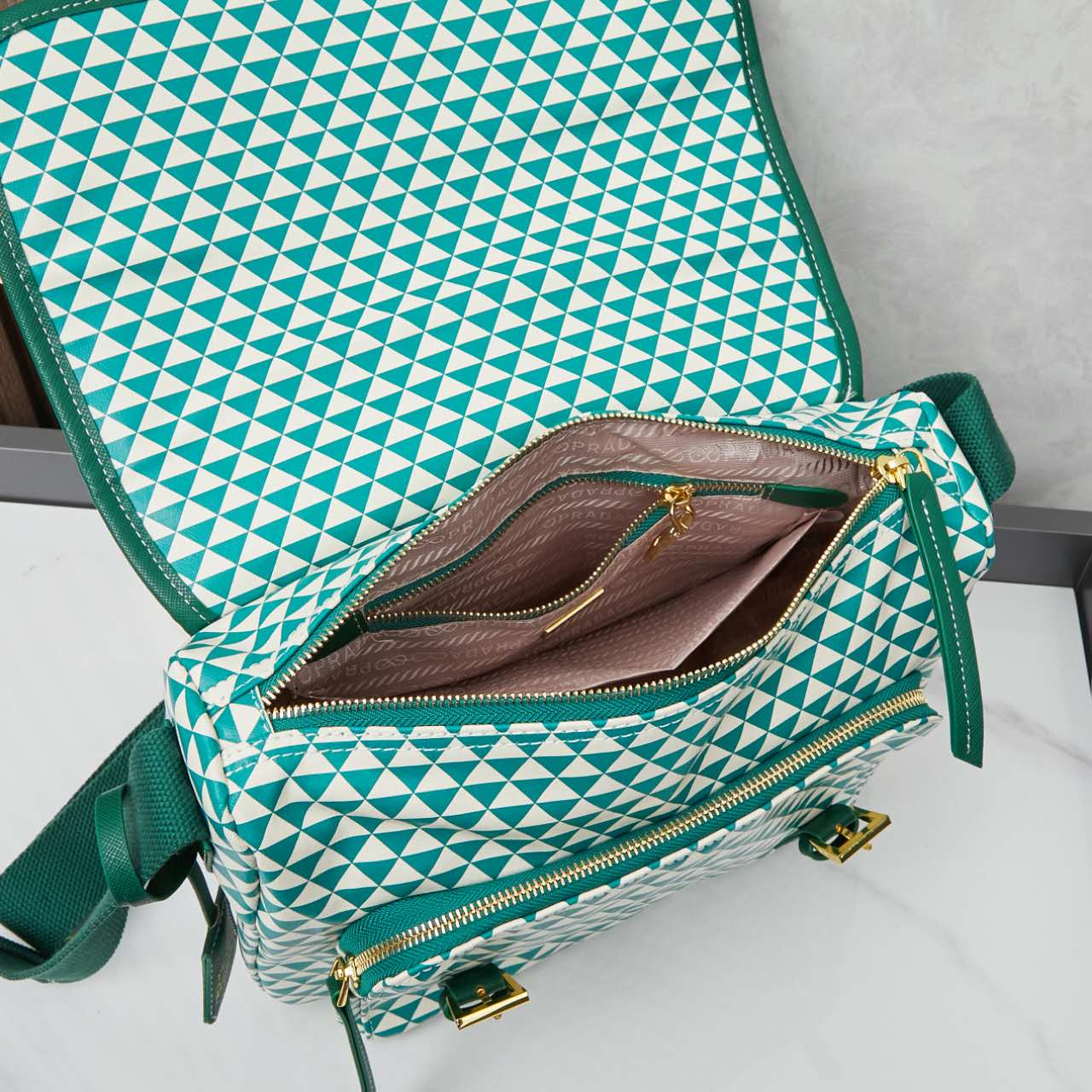 Elite Carryalls