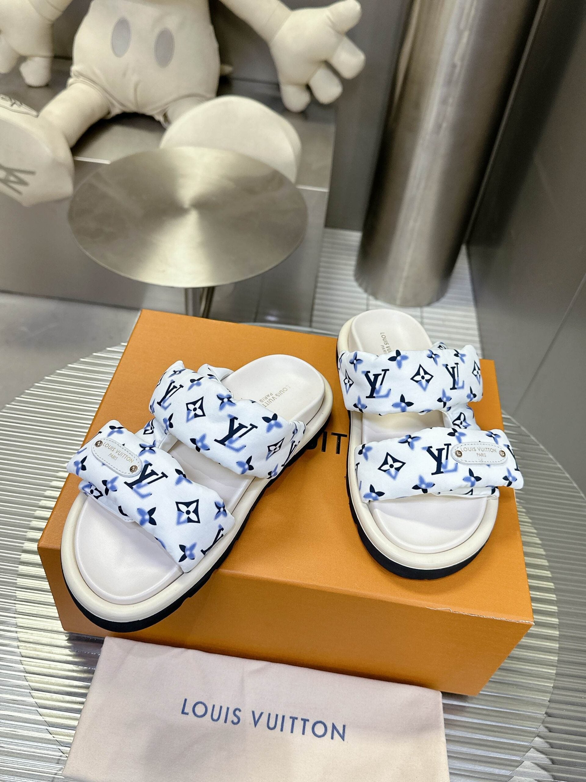 Louis Vuitton Pool Pillow Comfort Mules
