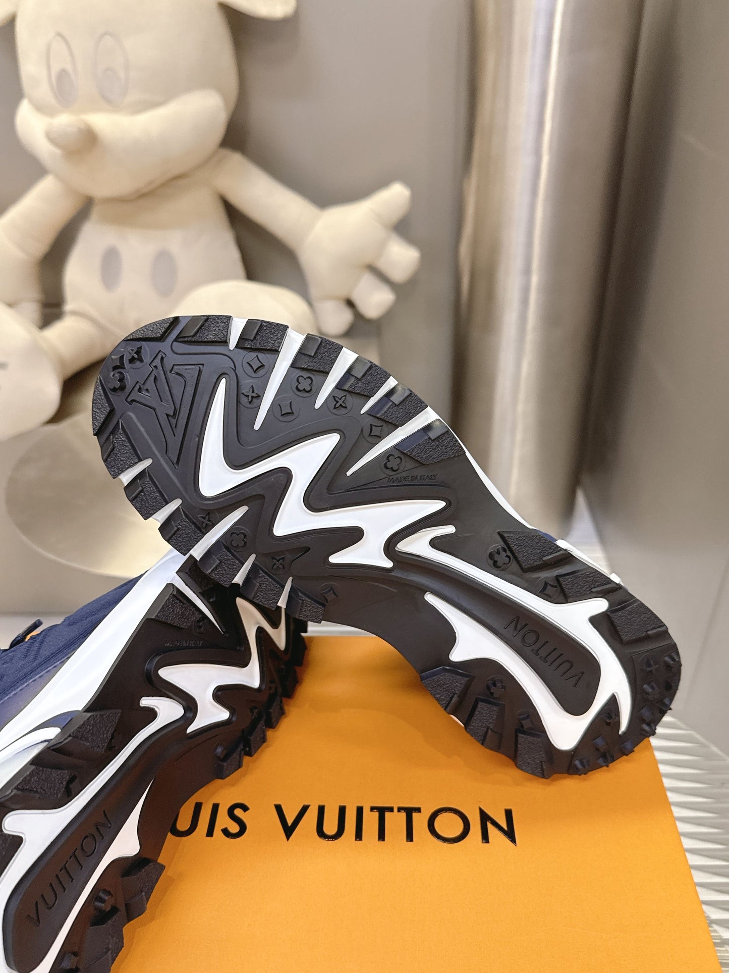 Louis Vuitton Runner Tatic Sneaker