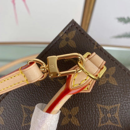 Elite Carryalls