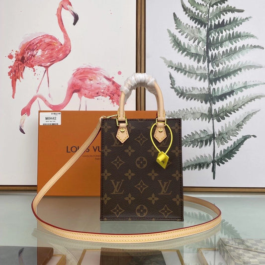 Elite Carryalls