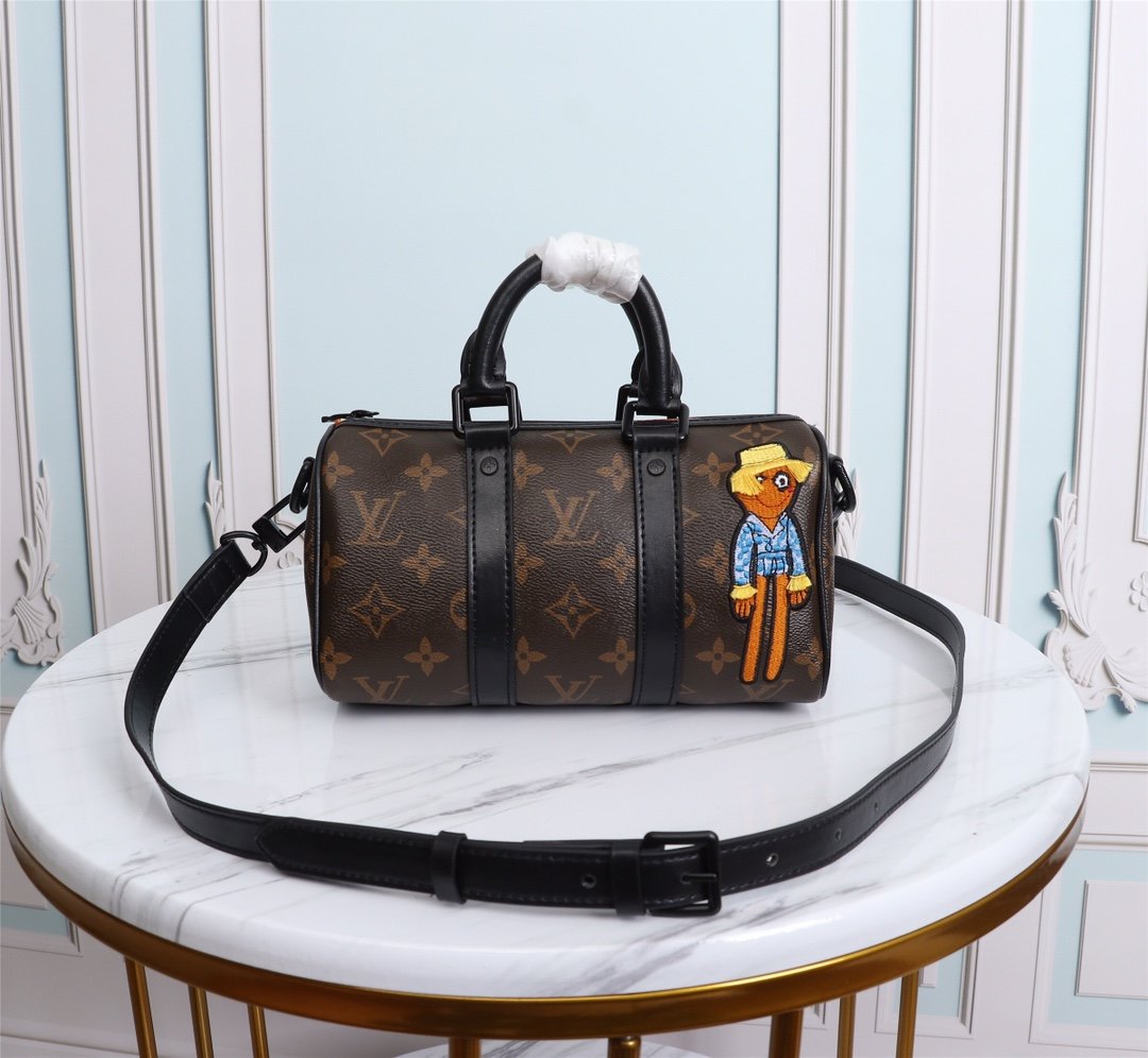 Elite Carryalls