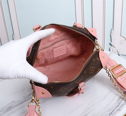 Elite Carryalls