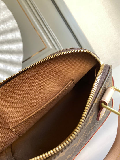 Elite Carryalls