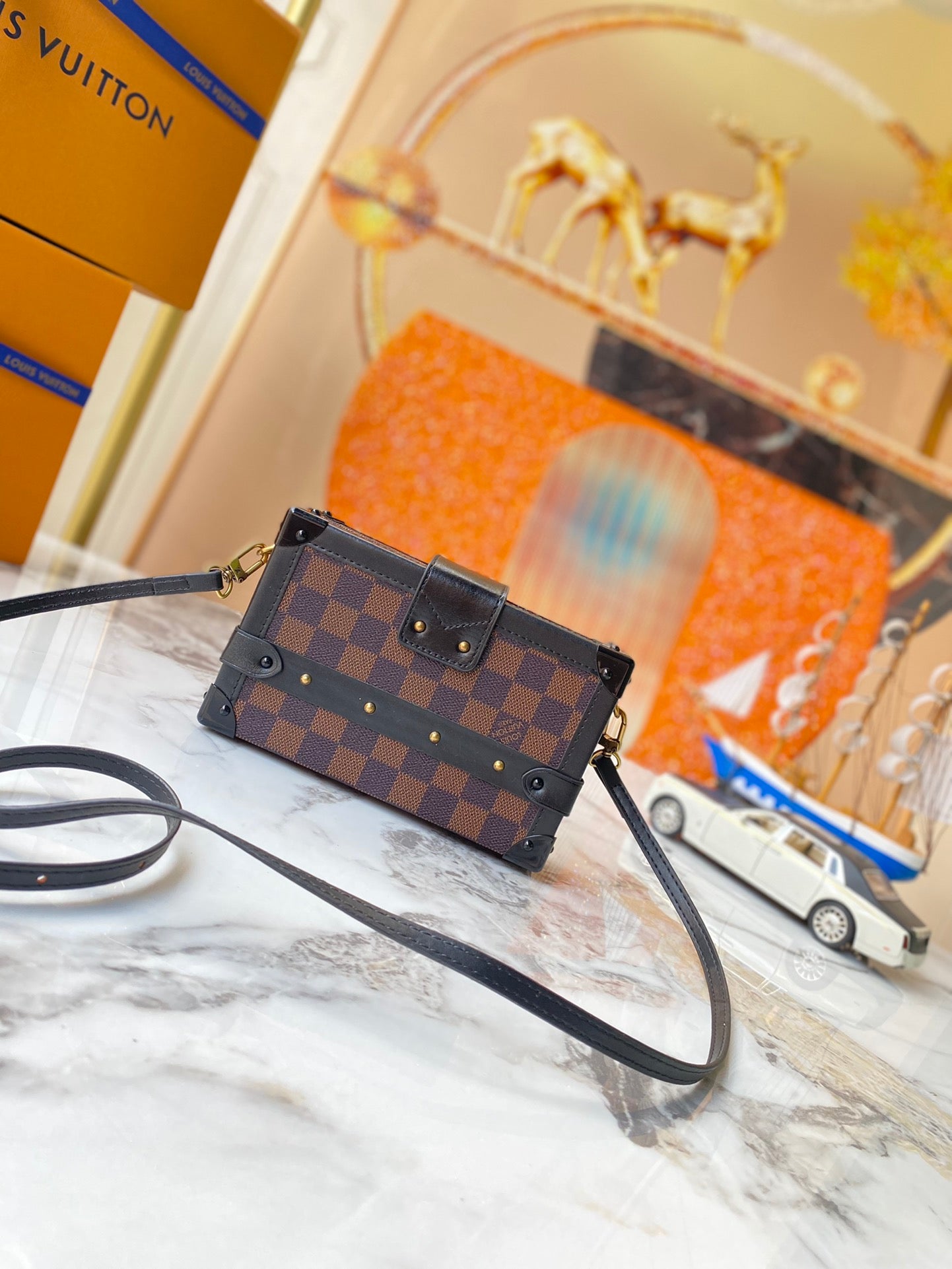 Elite Carryalls