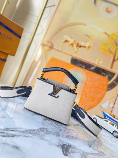 Elite Carryalls