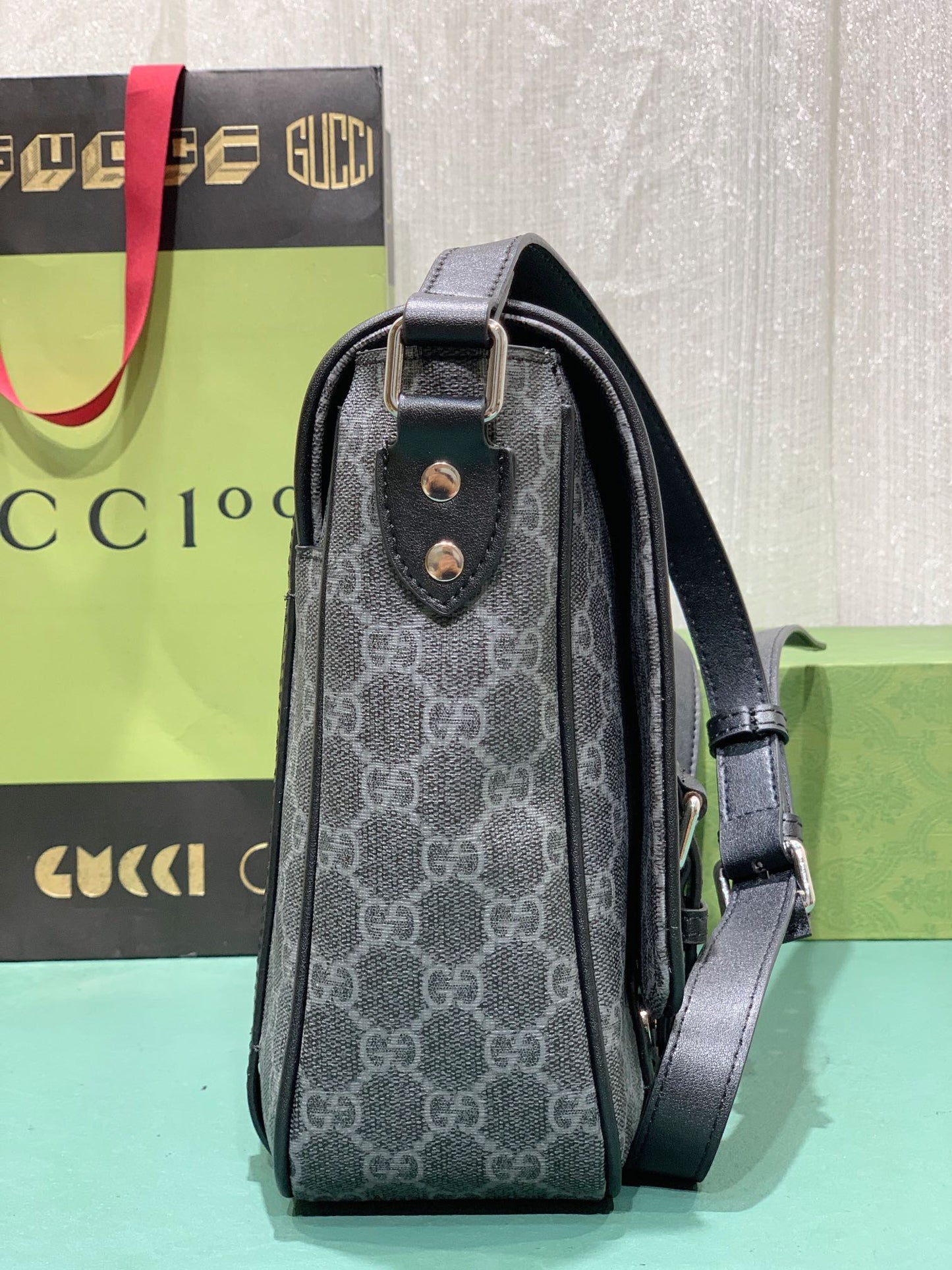 Elite Carryalls