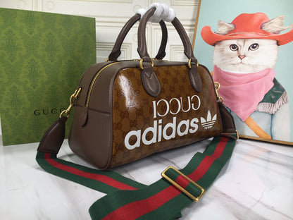 Elite Carryalls