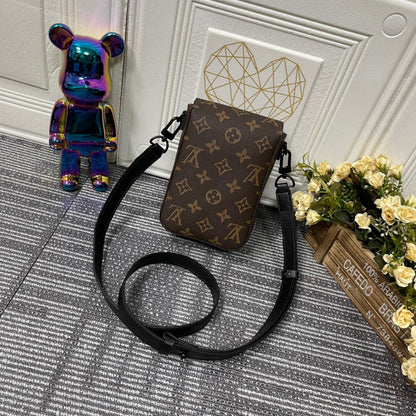 Elite Carryalls