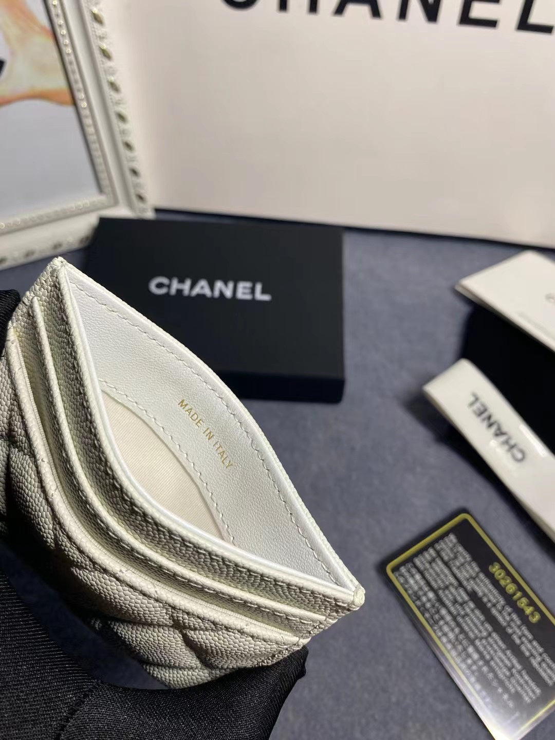 Elite Carryalls