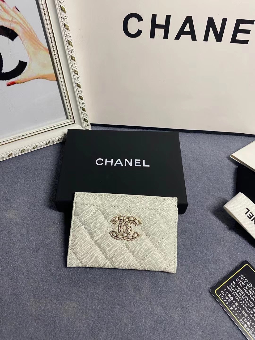 Elite Carryalls