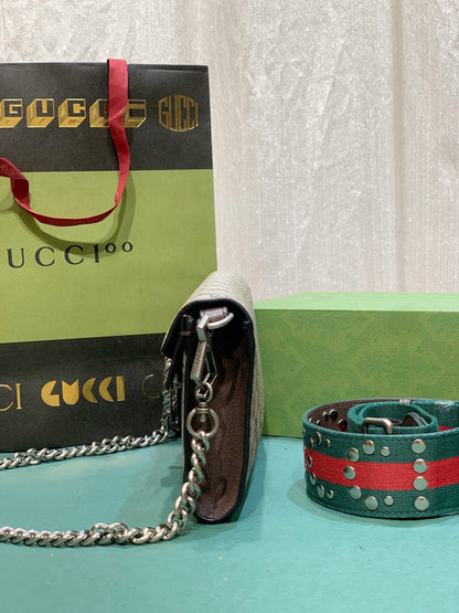 Elite Carryalls