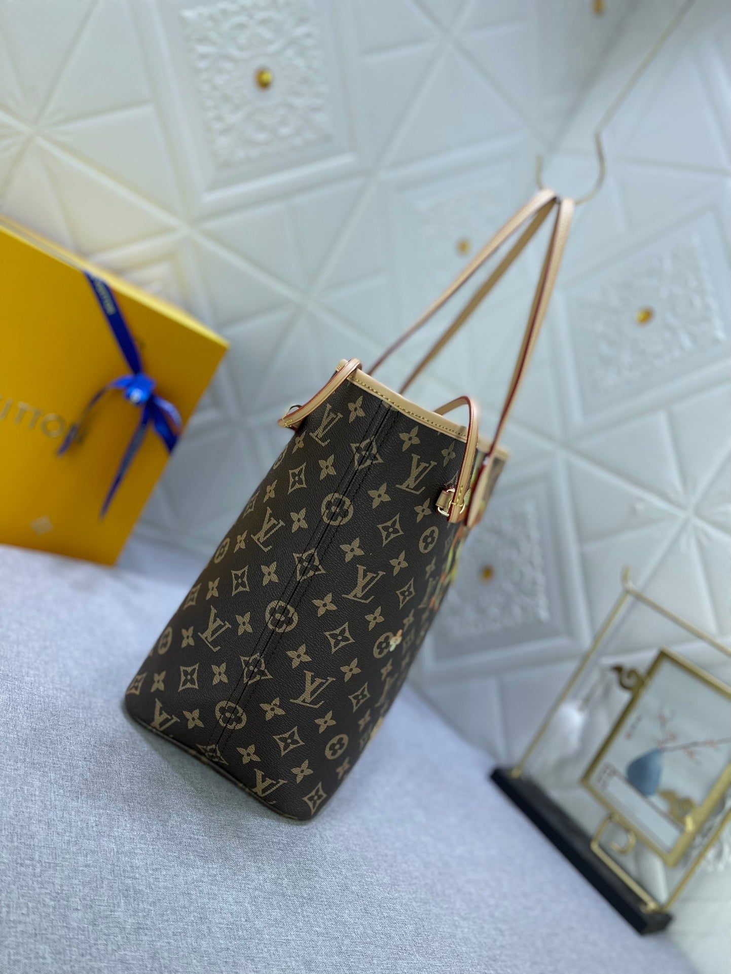 Elite Carryalls