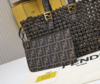 Elite Carryalls
