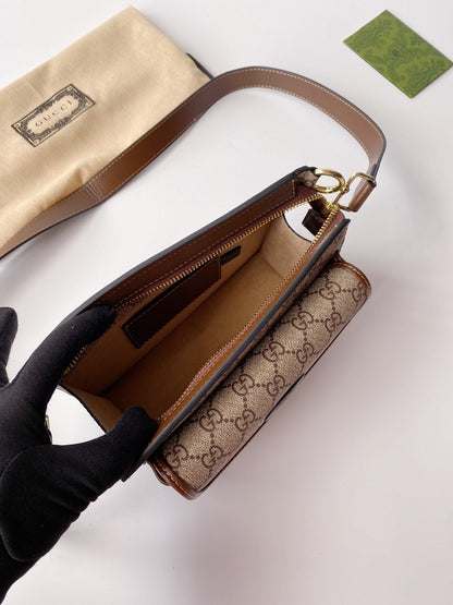 Elite Carryalls
