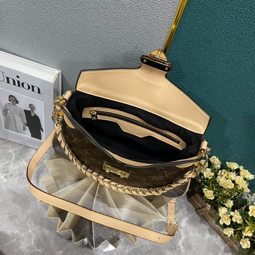Elite Carryalls