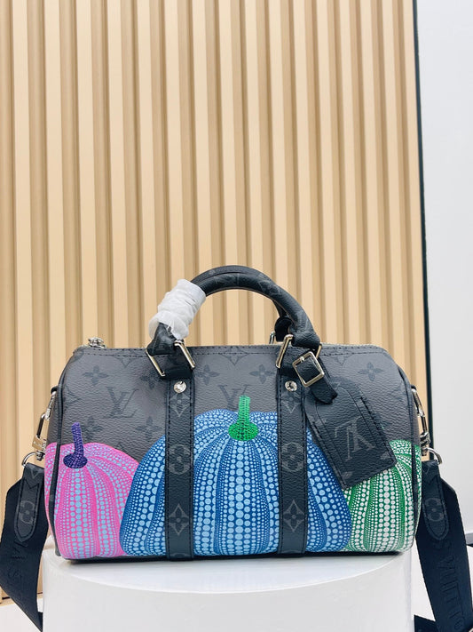 Elite Carryalls