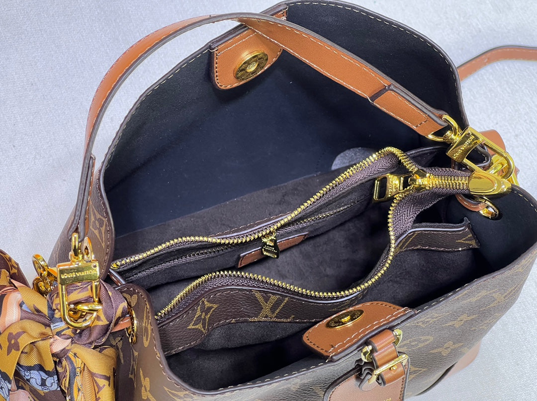 Elite Carryalls