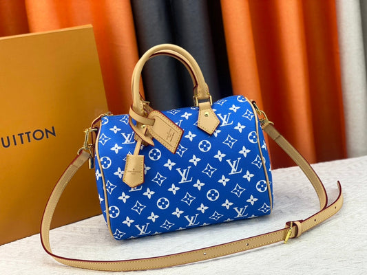 Elite Carryalls
