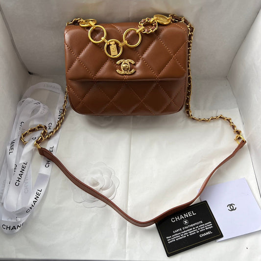 Elite Carryalls