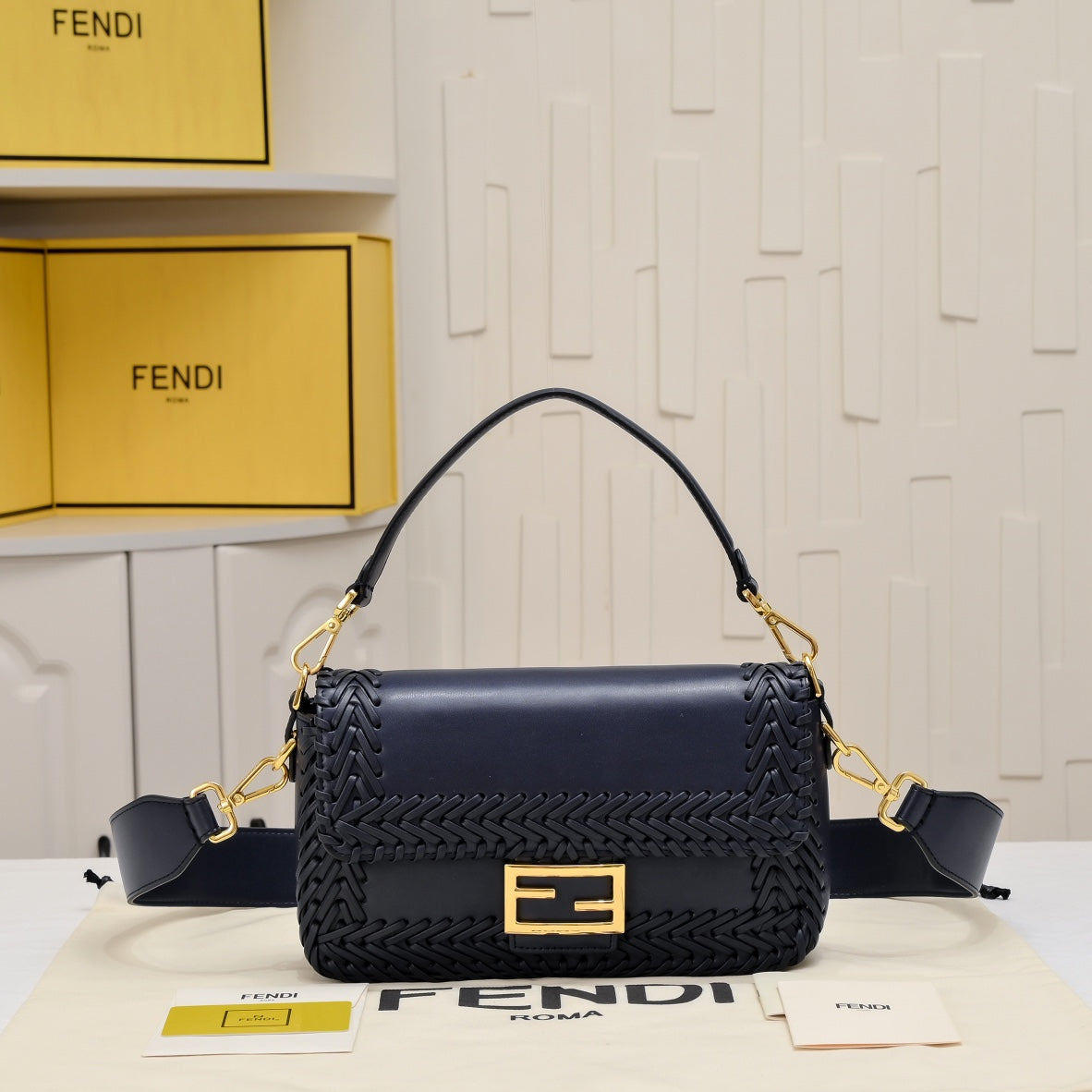 Elite Carryalls